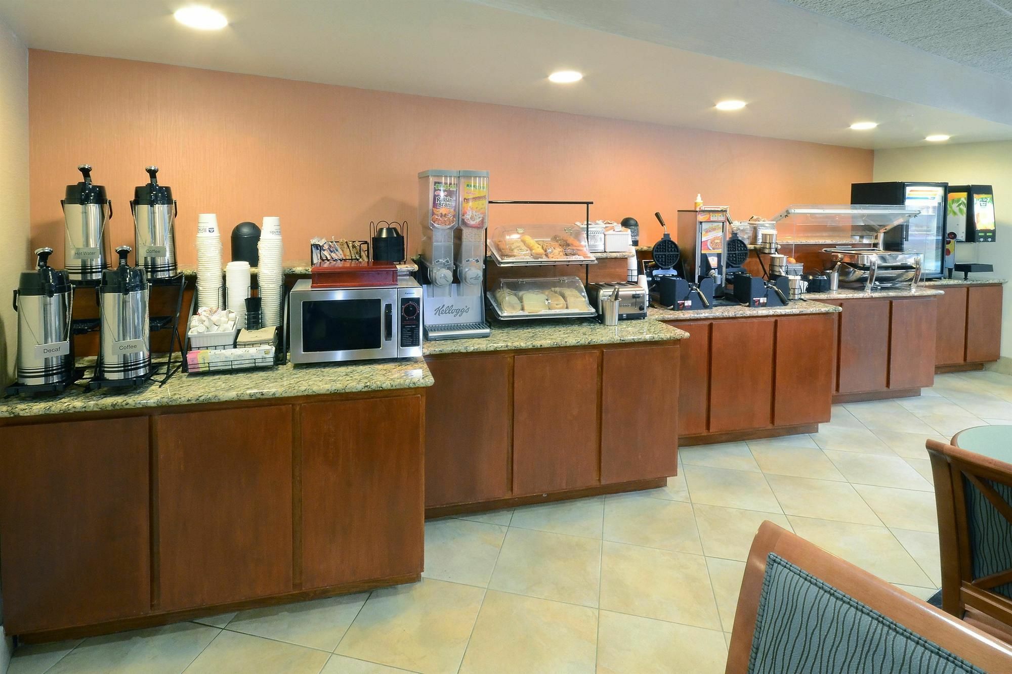 Best Western Plus Wilmington / Wrightsville Beach מראה חיצוני תמונה